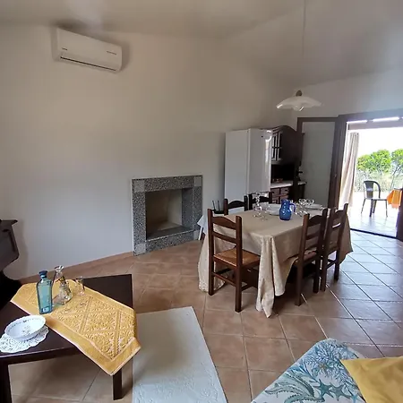 A 500metri Dal Mare Con Bellissima Vista Сasa de vacaciones Tertenìa