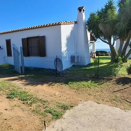 Casa vacanze A 500metri Dal Mare Con Bellissima Vista Tertenìa